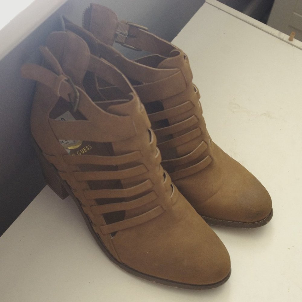 Guess Brown Heels